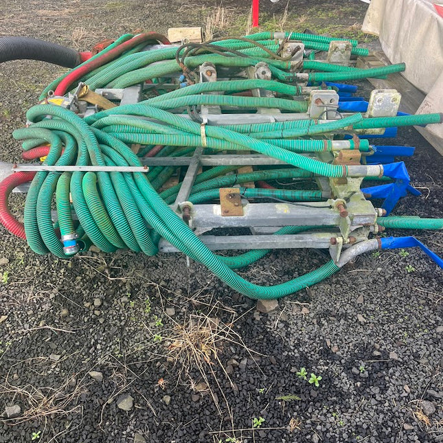 SlurryKat 7.6M Dribble Bar with Macerator – Efficient Slurry Distribution!