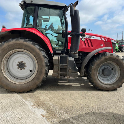 2018 Massey Ferguson 7720 – 200HP, Dyna-6, Front Linkage, 7,807 Hours