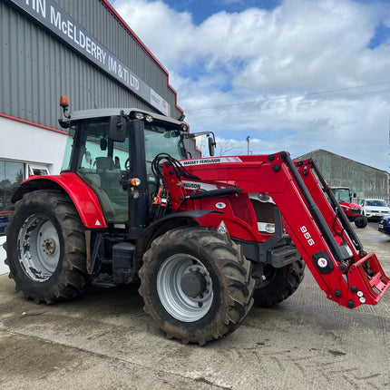 2017 Massey Ferguson 6718 S – 180HP, 50KPH, 5,950 Hours