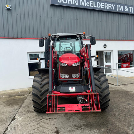 2017 Massey Ferguson 6718 S – 180HP, 50KPH, 5,950 Hours