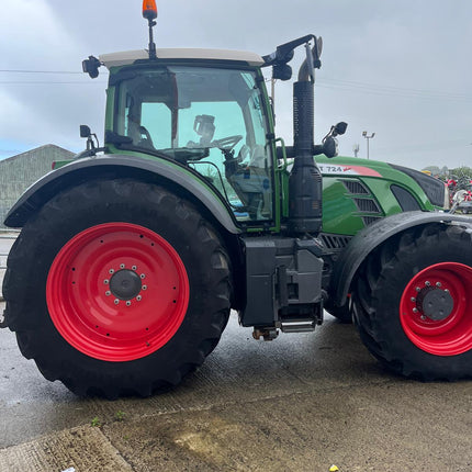 2017 Fendt 724 Profi – 240HP, 50KPH, Front Linkage, 4,885 Hours