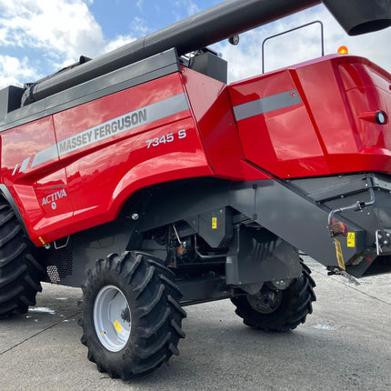 2018 Massey Ferguson 7345 Activa Combine – 18ft Header, 850 Thresher Hours