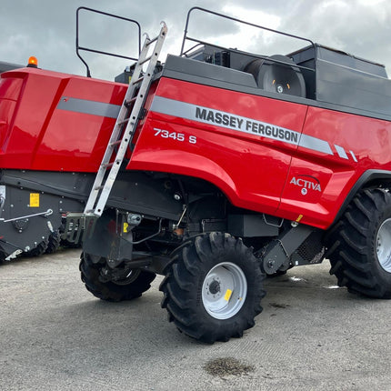 2018 Massey Ferguson 7345 Activa Combine – 18ft Header, 850 Thresher Hours