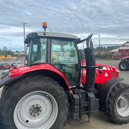 2013 Massey Ferguson 7620 Dyna VT – 200HP, 50KPH, 8,600 Hours, £40,000