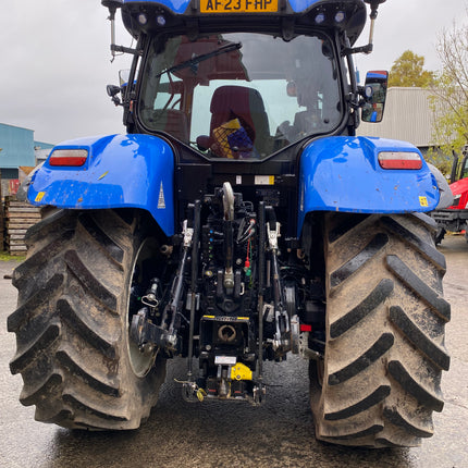 New Holland T7.225 Auto Command Tractor