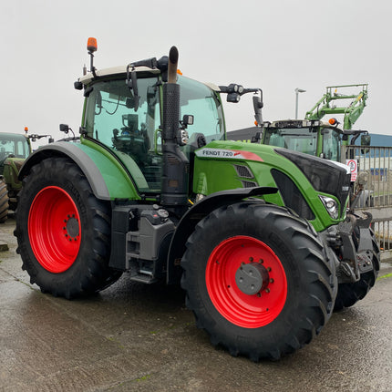 2018 Fendt 720 Profi S4 – 5 Spools, Air Suspension – £78,000