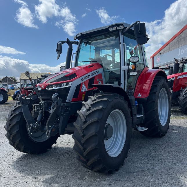 Massey Ferguson 5S.145 Efficient Spec Tractor – 2023, Low Hours, Excellent Condition