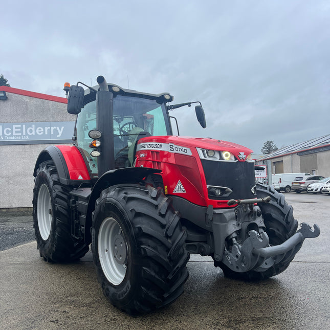 2018 Massey Ferguson 8740 Dyna-VT