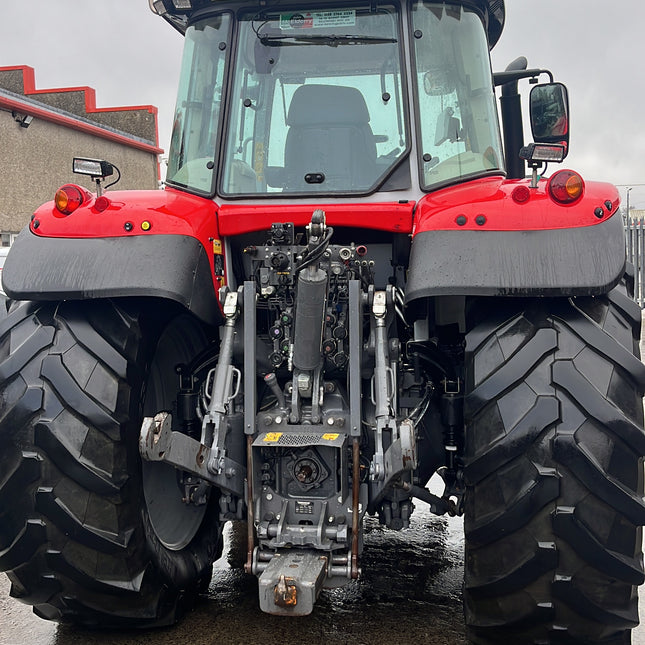2023 Massey Ferguson 7S.210 Exclusive