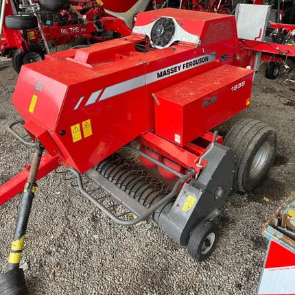 2008 Massey Ferguson 1839 Square Baler – Low Use, Very Tidy, Fully Checked