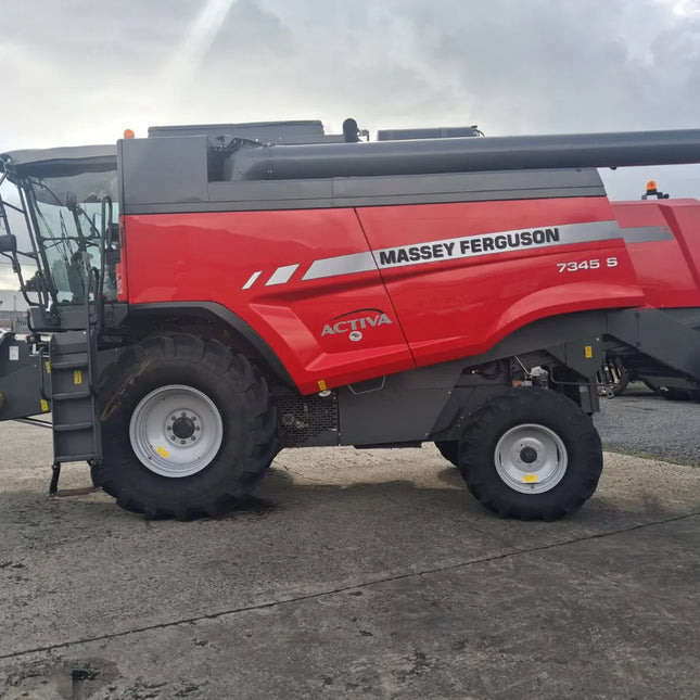 Massey Ferguson Combine – 1250 Engine Hours, Field-Ready, Excellent Condition
