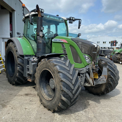 2017 Fendt Profi 720 Tractor | 8800 Hrs, Front PTO, Air Cab