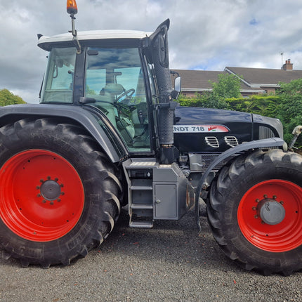 2010 Fendt 718 Vario Tractor | 50K, Air Brakes, 12,500 Hrs