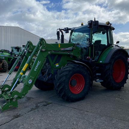 2019 Fendt Profi 313 Tractor | 2000 Hrs, 40K Vario TMS, Fendt 4x75 Loader