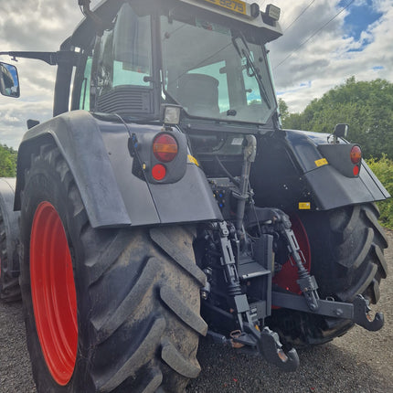 2010 Fendt 718 Vario Tractor | 50K, Air Brakes, 12,500 Hrs