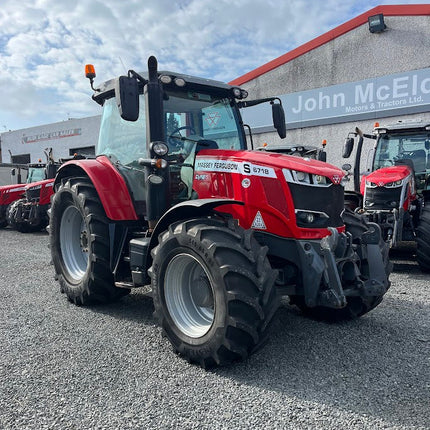 2019 Massey Ferguson 6718 S – 50KPH, Panoramic Cab, 5,700 Hours, £58,000